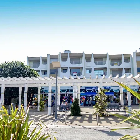 Appartamento De Palais-6 By Interhome