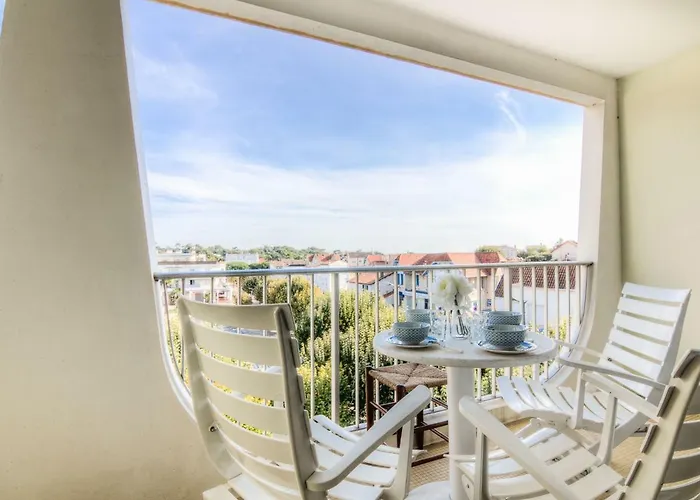 Apartment De Palais-6 By Interhome *